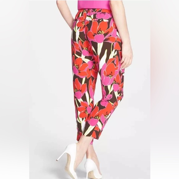 Kate Spade Red and Pink Cropped Floral Pants - Picture 2 of 11